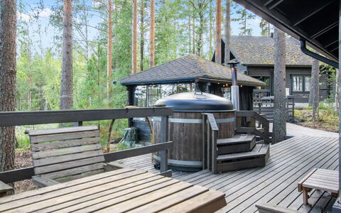 Susiranta: Latifoglie, Deck, Shade, Portico, Design, Sedia, Struttura Esterna, Plank, Log Cabin, Pavimento In Legno