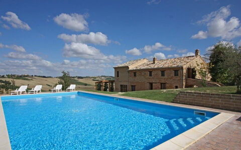 Villa la Dolcevita: Estate, Villa, Piscina
