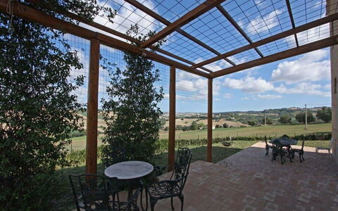 Villa la Dolcevita: Shade, Giardino, Struttura Esterna, Eco Hotel, Padiglione, Landscaping, Pergola, Edifici Giardino, Color Legno, Illuminazione Diurna
