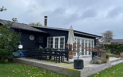 Yvette - 350M from the Sea