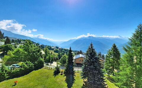 La Roseraie B 24: Geografia Montane, Montagna, Albero, Highland, Collina, Catena Montuosa, Hill Station, Paesaggio, Valle, Alpi