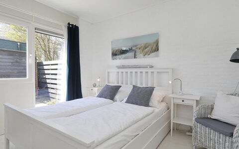 Noordwijkerhout 300: Letto, Mobilia, Camera Da Letto, Interior Design, Bedding, Legna, Lenzuolo, Pavimento, Pavimentazione, Biancheria