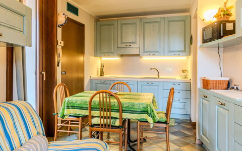 Morandini 261: Mobilia, Interior Design, Pavimentazione, Legna, Pavimento, Soffitto, Controsoffitto, Cucina, Camera, Cabinetry
