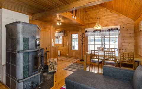 Nurmirinne: Legna, Villetta, Soffitto, Casa, Casa, Log Cabin, Latifoglie, Color Legno, Soggiorno, Loft