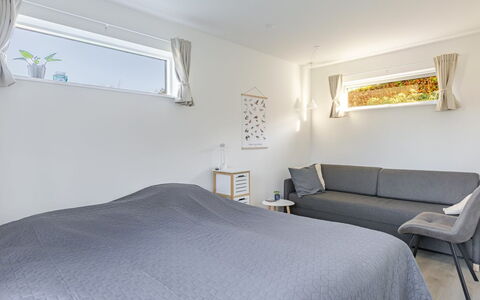 Martti - 200M from the Sea: Interior Design, Mobilia, Pavimentazione, Parete, Pavimento, Legna, Soffitto, Camera, Letto, Camera Da Letto