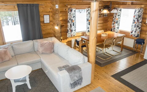 Kultaranta Ii: Legna, Pavimentazione, Mobilia, Villetta, Casa, Color Legno, Log Cabin, Soffitto, Soggiorno, Latifoglie