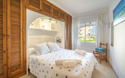 Carabela Chic: Interior Design, Mobilia, Camera Da Letto, Parete, Letto, Pavimento, Legna, Pavimentazione, Soffitto, Camera