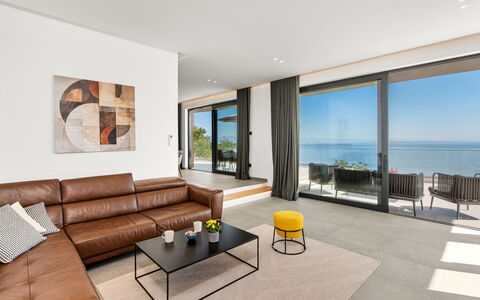 Marmonte: Legna, Pavimento, Mobilia, Pavimentazione, Interior Design, Appartamento, Mare, Soggiorno, Sedia, Oceano