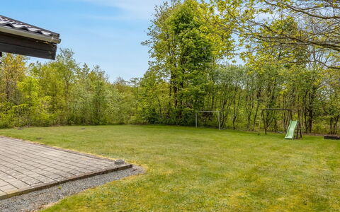 Gildo - 30Km from the Sea: Villetta, Backyard, Cortile, Edifici Giardino, Capannone, Raccordo, Mobili Da Esterno, Log Cabin, Struttura Esterna, Baracca