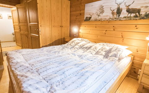 Ylläs-Suppa: Legna, Camera Da Letto, Letto, Casa, Interior Design, Soffitto, Mobilia, Pavimento, Casa, Bedding