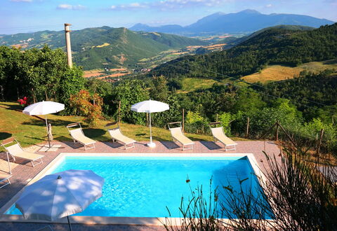 Villa Altavista: Geografia Montane, Collina, Montagna, Catena Montuosa, Highland, Hill Station, Cresta, Valle, Mobili Da Esterno, Piscina