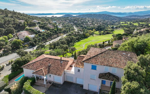Le Green: Casa, Villetta, Estate, Landscaping, Larice, Agriturismo, Balcone, Paesino Di Montagna