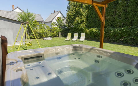 Wild Grape: Piscina, Vasca Da Bagno, Ricorrere, Giardino, Backyard, Color Legno, Vasca Idromassaggio, Eco Hotel, Shade