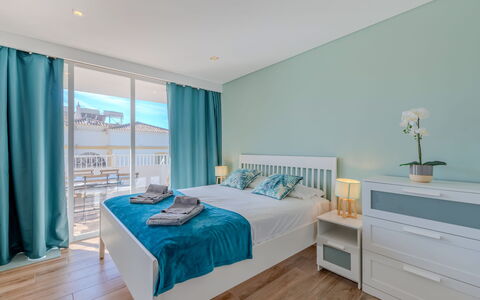 Viva One - Vip Properties: Interior Design, Pavimento, Pavimentazione, Mobilia, Camera Da Letto, Legna, Soffitto, Letto, Camera, Tessile