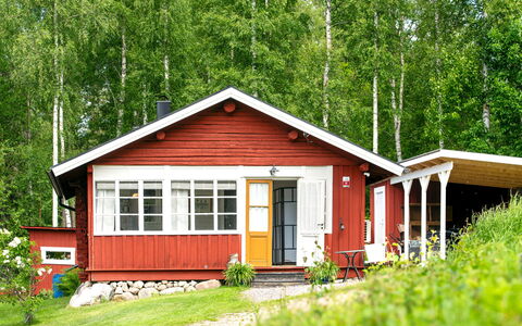 Viksjö Utsikten: Albero, Erba, Legna, Casa, Villetta, Casa, Arbusto, Tetto, Lotto