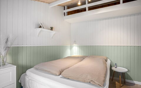 Felicia - from the Sea: Letto, Camera Da Letto, Interior Design, Lenzuolo, Bedding, Legna, Pavimentazione, Pavimento, Mobilia, Soffitto
