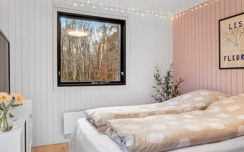 Dreng - from the Sea: Legna, Camera Da Letto, Letto, Lenzuolo, Bedding, Interior Design, Casa, Soffitto, Telaio Del Letto, Camera