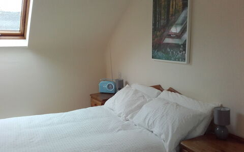 The Stables Holiday Cottage No 9: Mobilia, Camera Da Letto, Letto, Legna, Lenzuolo, Bedding, Interior Design, Pavimento, Biancheria, Pavimentazione