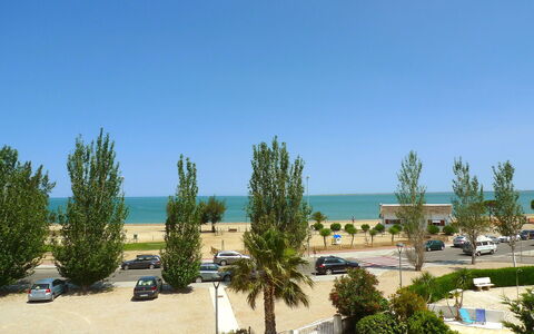Mar: Proprietà, Albero, Cielo, Zona Residenziale, Immobiliare, Woody Impianto, Lotto, Parcheggio, Quartiere, Costruzione
