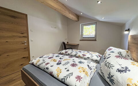 Leitner: Interior Design, Pavimentazione, Soffitto, Pavimento, Camera Da Letto, Camera, Letto, Telaio Del Letto, Appartamento, Latifoglie