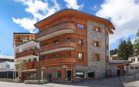 Résidence Terrazza 1: Finestra, Architettura, Cittadina, Appartamento, Congelamento, Inverno, Neve, Balcone