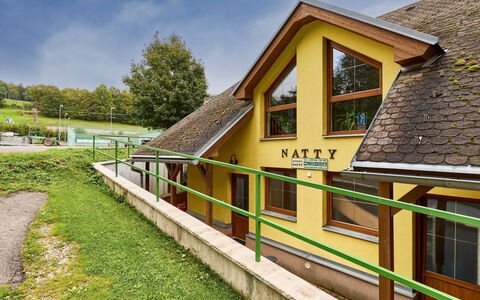 Penzion Natty: Zona Residenziale, Appartamento, Urban Design, Condominio, Balcone, Shade, Cortile, Design, Cortile, Illuminazione Diurna