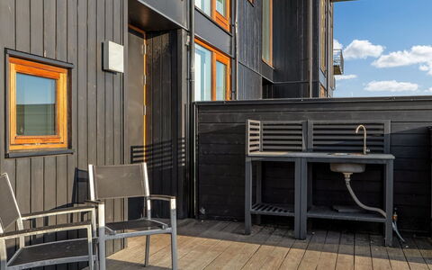 Saxi - 650M from the Sea: Villetta, Backyard, Cortile, Edifici Giardino, Capannone, Raccordo, Mobili Da Esterno, Log Cabin, Struttura Esterna, Baracca
