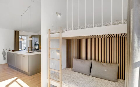 Eida - 500M from the Sea: Interior Design, Mobilia, Pavimentazione, Pavimento, Legna, Letto, Camera Da Letto, Letto A Castello, Camera, Soffitto