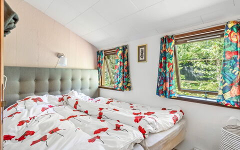 Lökea - from the Sea: Mobilia, Legna, Interior Design, Biancheria, Pavimento, Pavimentazione, Camera Da Letto, Letto, Camera, Casa