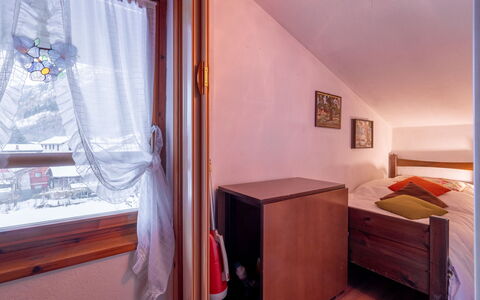 Gag Derby Apartment: Legna, Mobilia, Interior Design, Camera, Pavimento, Pavimentazione, Soffitto, Casa, Camera Da Letto, Appartamento