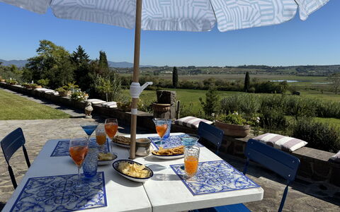 Casa Mia: Mobilia, Tavola, Tavolo, Mobili Da Esterno, Cibo, Serveware, Tovaglia, Sedia, Tavolo Esterno, Frutta