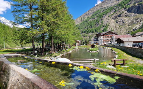 Faderhorn 8: Acqua, Corpo D'Acqua, Geografia Montane, Montagna, Alveo, Catena Montuosa, Banca, Valle, Hill Station, Riflessione