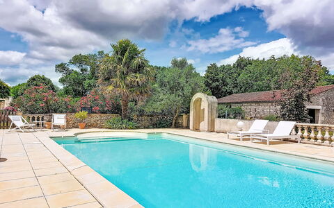 Geay 600: Piscina, Ricorrere, Giardino, Landscaping, Estate, Eco Hotel, Shade, Design, Hacienda, Villa