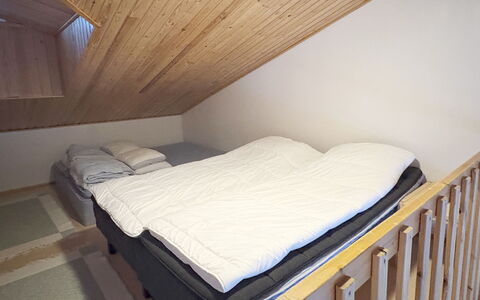 Lumikeidas: Legna, Pavimentazione, Pavimento, Mobilia, Interior Design, Camera Da Letto, Letto, Biancheria, Camera, Latifoglie