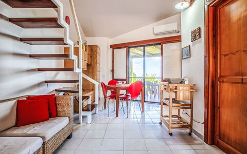 Le Tonnare: Legna, Mobilia, Casa, Appartamento, Porta, Sedia, Color Legno, Balcone, Portico, Latifoglie
