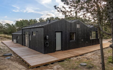 Erja - 600M from the Sea: Legna, Tetto, Casa, Porta, Materiale Composito, Villetta, Raccordo, Latifoglie, Plank, Materiali Naturali
