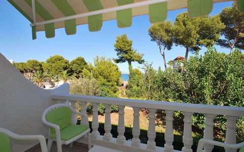 El Palmar Playa Romana: Proprietà, Colonna, Balcone, Immobiliare, Architettura, Albero, Design, Camera, Casa, Costruzione