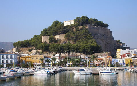 Keops: Acqua, Cielo, Nube, Paesaggio Naturale, Spiaggia, Costiera E Morfologie Oceanic, Terreno, Albero, Orizzonte, Paesaggio