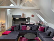 Dachterrasse Lila und Jacuzzi