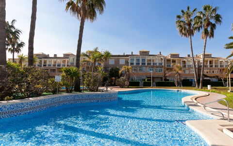 La Rosaleda: Piscina, Ricorrere, Proprietà, Immobiliare, Costruzione, Vacanza, Tempo Libero, Hotel, Resort Citta ', Albero