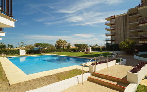 Cofisa: Proprietà, Piscina, Immobiliare, Costruzione, Casa, Zona Residenziale, Estate, Casa, Architettura, Vacanza