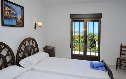 Tosalans: Camera Da Letto, Camera, Letto, Mobilia, Proprietà, Telaio Del Letto, Lenzuolo, Costruzione, Interior Design, Immobiliare