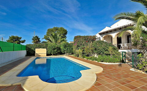 Pinomar: Proprietà, Piscina, Immobiliare, Casa, Casa, Costruzione, Estate, Zona Residenziale, Villa, Backyard
