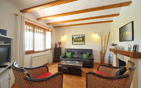 Reposo: Camera, Proprietà, Interior Design, Soffitto, Mobilia, Soggiorno, Costruzione, Casa, Immobiliare, Parete