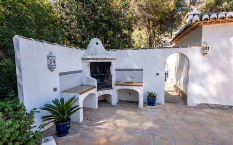 Amadorio: Proprietà, Casa, Immobiliare, Costruzione, Casa, Camera, Backyard, Cortile, Architettura, Cortile