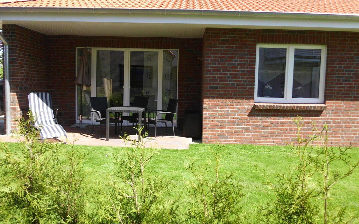 Barrierefreie Fehaushälfte mit Terrasse