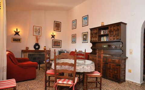 Balcon al Mar: Camera, Soggiorno, Mobilia, Proprietà, Interior Design, Costruzione, Casa, Tavolo, Casa, Pavimento