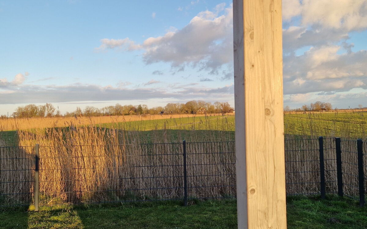 G9 Eingezäuntes Haus in Randlage mit Weitblick