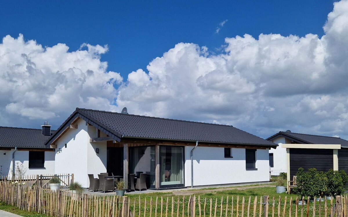 G24 Ferienhaus mit Sauna im Eigenen Garten