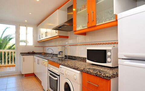 Jávea 421: Proprietà, Controsoffitto, Camera, Cucina, Cabinetry, Mobilia, Costruzione, Apparecchio Major, Casa, Arancia